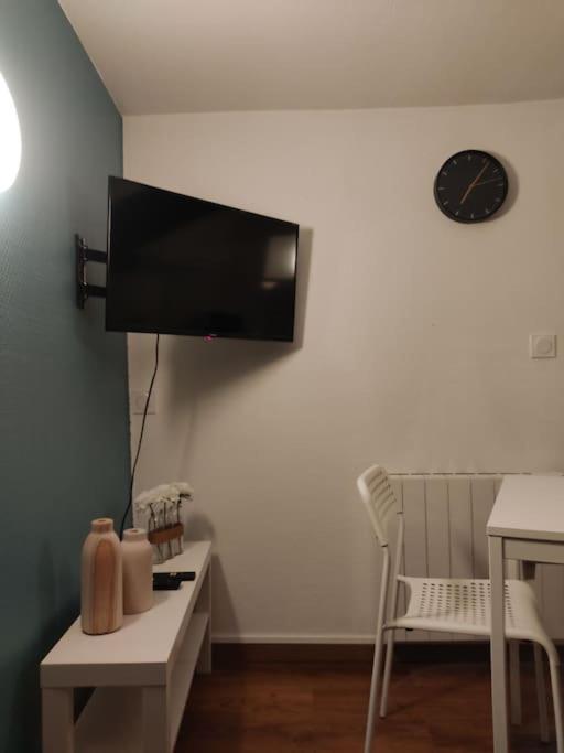 Studio Remois - Wifi/Netflix Remeš Exteriér fotografie